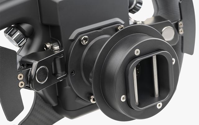 Fanatec spustil predaj Clubsport Racing Wheel F1 bundlu 