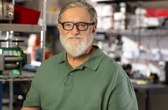 Gabe Newell nám pochudol