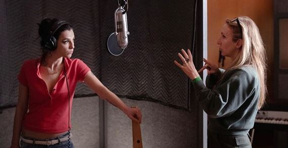 Slobodná, odvážna a autentická, taká bola Amy Winehouse. Film o nej však taký nie je. Podcast Vertigo