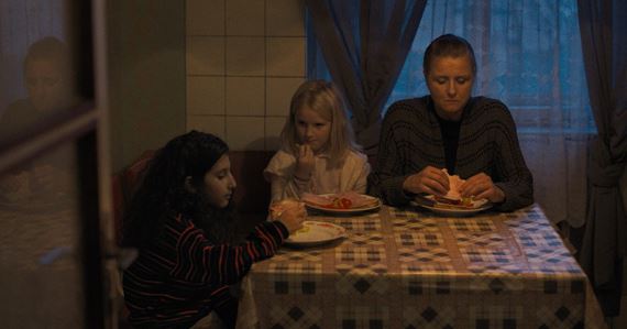 Slovenský film Profesionálny rodič, ktorý vznikol v koprodukcii s držiteľom Zlatej palmy, mieri na Balinale 2024