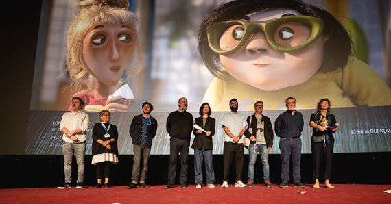 Veľký úspech slovenského animovaného filmu: tvorivý tím snímky Keď život chutí si v Annecy prevzal prestížne ocenenie