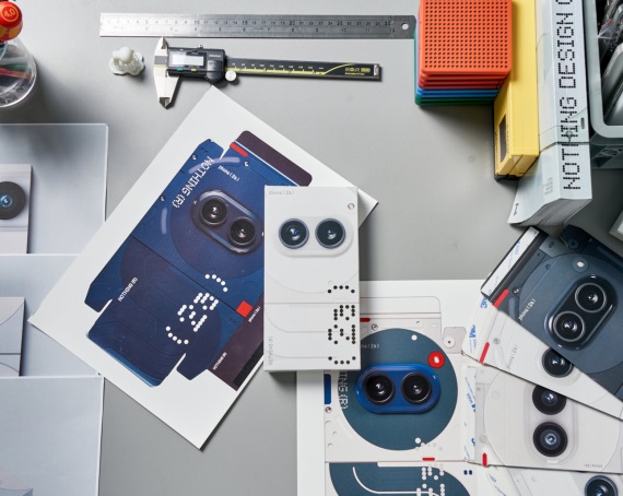 ��f Nothing porozpr�val o svojej v�zii pre umel� inteligenciu