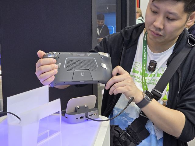 Zotac priniesol na Computex svoj Zone handheld 