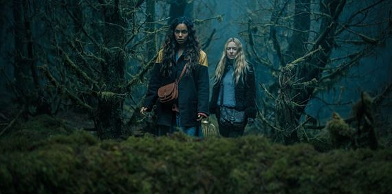 Hororoví Sliediči Ishani Shyamalan dorazili do kín. Metacritic je na úrovni 48/100, čo je v prípade debutu celkom úspech