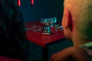 Otvracie mobily Motorola Razr 50 a Motorola Razr 50 Ultra s u v predaji 