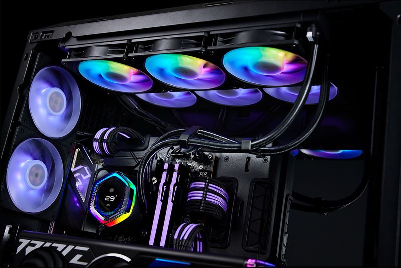 Cooler Master predstavil AIO chladi MasterLiquid 360 Ion s LCD displejom