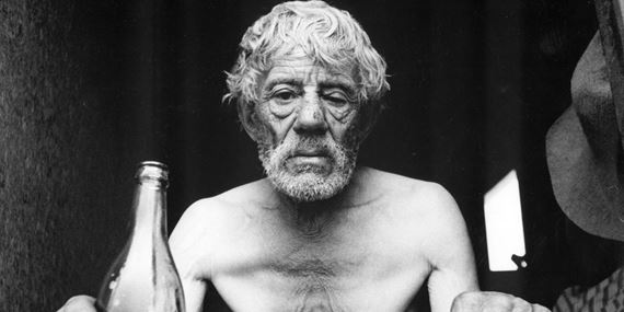 Brilantný, empatický a znepokojujúci film Obrazy starého sveta Dušana Hanáka vyšiel na blu-ray nosiči