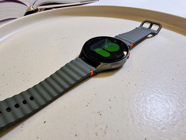 Samsung priniesol nov� p�sobiv� Galaxy Watch Ultra hodinky, pridal Galaxy Watch7 a nov� Galaxy Buds 