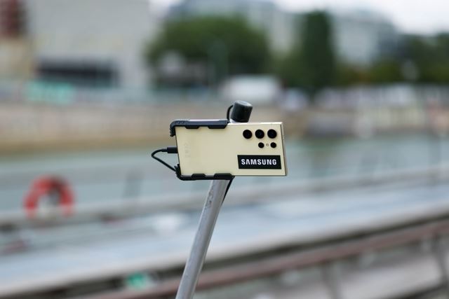 Vaka Samsungu boli fanikovia portovcom na vodnom ceremonili parskej olympidy bliie ne kedykovek v histrii 