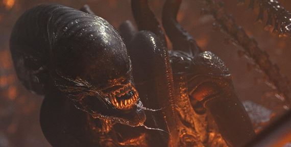 Porazí Miki Votrelca? Do kín prichádzajú súčasne. Podcast Vertigo s Petrom Konečným a Jurom Malíčkom