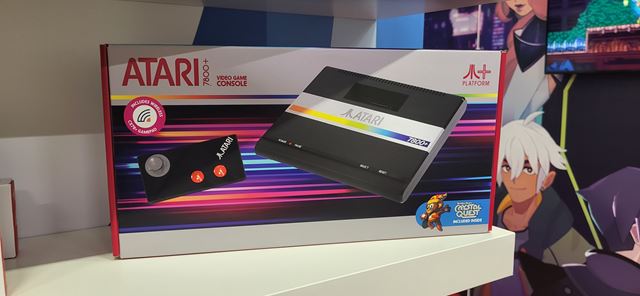 Gamescom 2024: Na Atari 7800+ sme si zahrali rovno po ozn�men� konzoly 