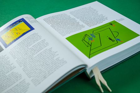 A Tale of Two Halves: The History of Football Video Games bude alia kniha o hernej histrii  