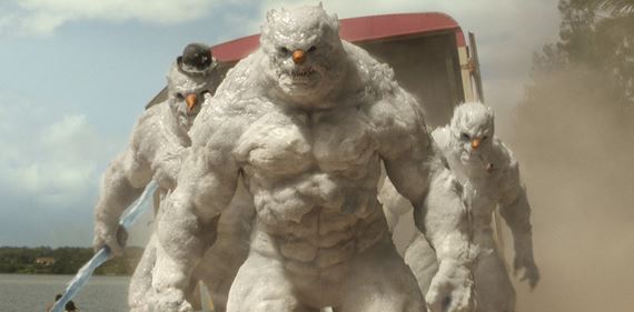 Dwanye „The Rock“ Johnson a Chris Evans musia zachrániť Vianoce
v traileri veľkofilmu Red One