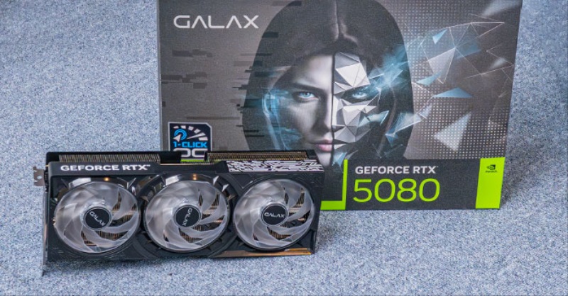 Recenzie na zkladn RTX 5080 karty s u vonku