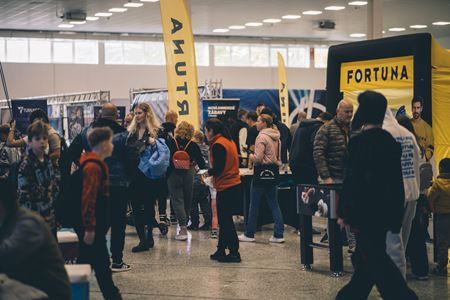 Spoznali sme 10. majstra SR v hre CS2! Trofej si z nitrianskeho Agrokomplexu odna tm SINNERS!   