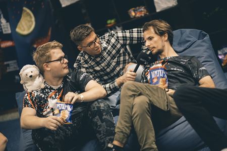 Spoznali sme 10. majstra SR v hre CS2! Trofej si z nitrianskeho Agrokomplexu odna tm SINNERS!   