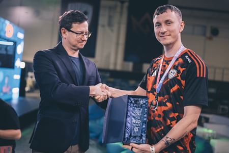 Spoznali sme 10. majstra SR v hre CS2! Trofej si z nitrianskeho Agrokomplexu odna tm SINNERS!   