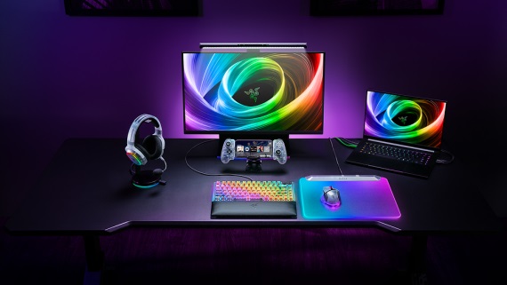 Razer predstavuje Phantom White Collection a kamery Kiyo V2 pre hrov a profesionlnych tvorcov