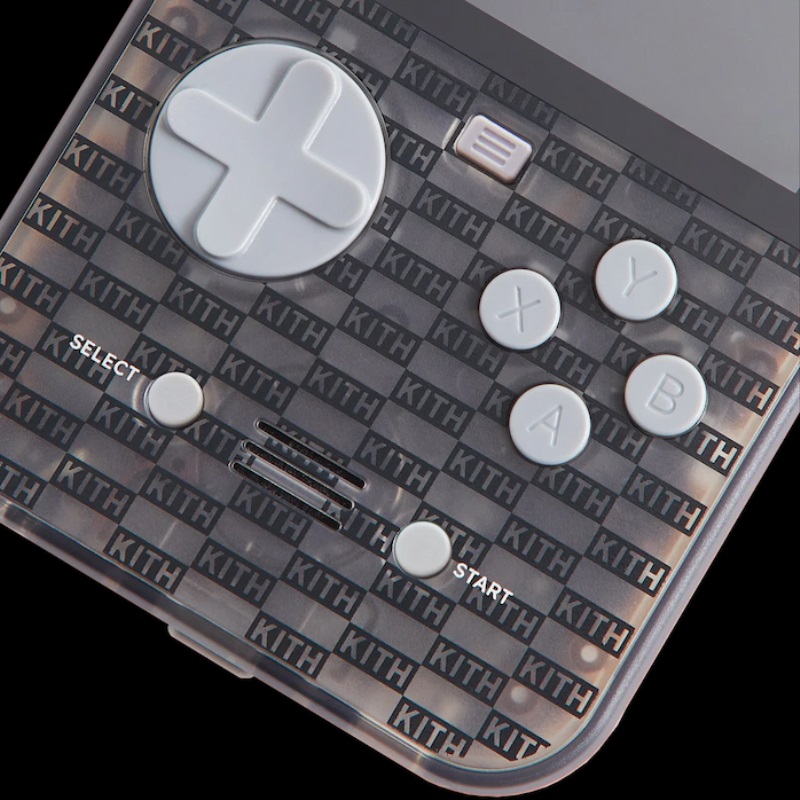 Exkluzvna verzia Capcom Super Pocket v spoluprci s mdnou znakou Kith