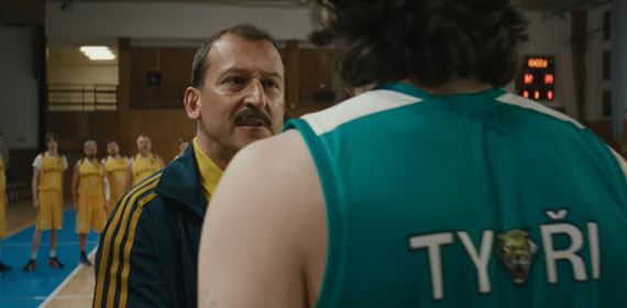 Hofmann, Polnišová a Prachař sa predstavujú v traileri k novej česko-slovenskej komédii Dream Team