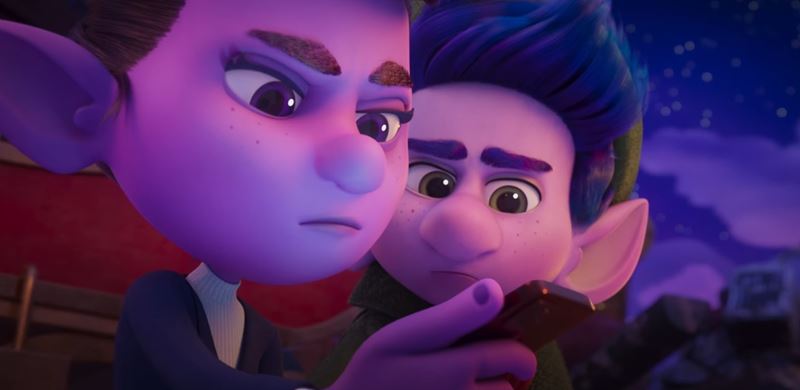 Vianon ndielka animkov. Do kn prichdza Santa je offline aj Kr krov