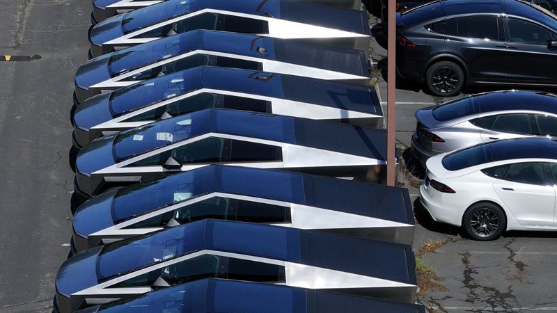 Tesla v Európe padá a kroky Muska to ešte zhoršujú, Číňania rastú