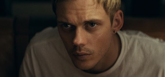 Hollywoodsky herec Bill Skarsgård príde do Prahy uviesť triler V pasci / Locked