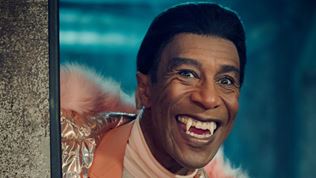 alia ndielka vekch mien a uniktneho programu iba viac lka na bliaci sa prask Comic-Con! 