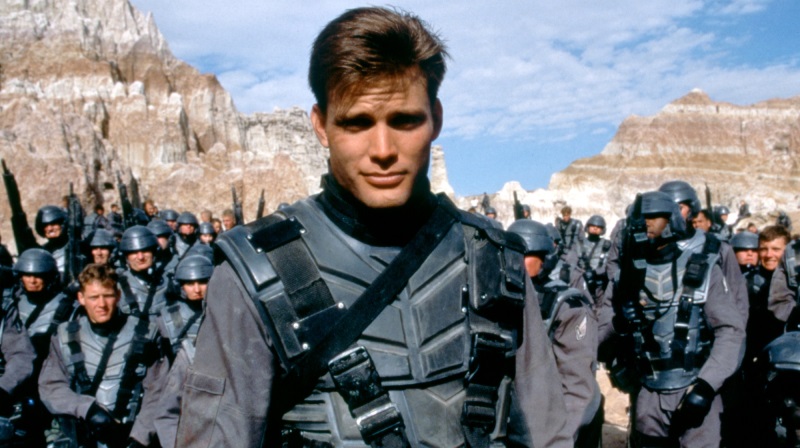 Sony vraj plnuje nov filmov verziu Starship Troopers 