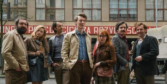 Český lev 2024. Filmom roka je dráma Vlny, seriálom roka Metoda Markovič: Hojer a animákom Život k sežrání