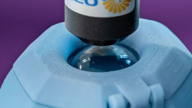 XPANCEO na MWC prinieslo inteligentn� kontaktn� �o�ovky 