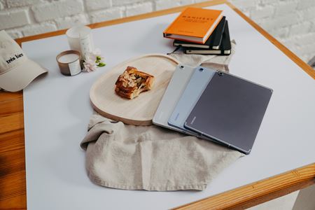 Samsung predstavil nov tablety Galaxy Tab S10 FE a S10 FE+  