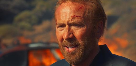 Vertigo 101: Surf namiesto bejzbolky. Nicolas Cage a jeho voľný pád šokuje v kinách