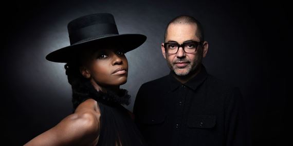 Vystpenie Morcheeby na Pohode sa bli. Kapela otvrala aj filmov festival v Karlovch Varoch