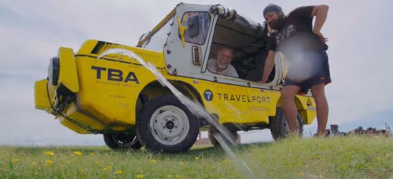 Dobrodružná novinka Dana Přibáňa Žltou žabou do zeme modrého neba prichádza do slovenských kín