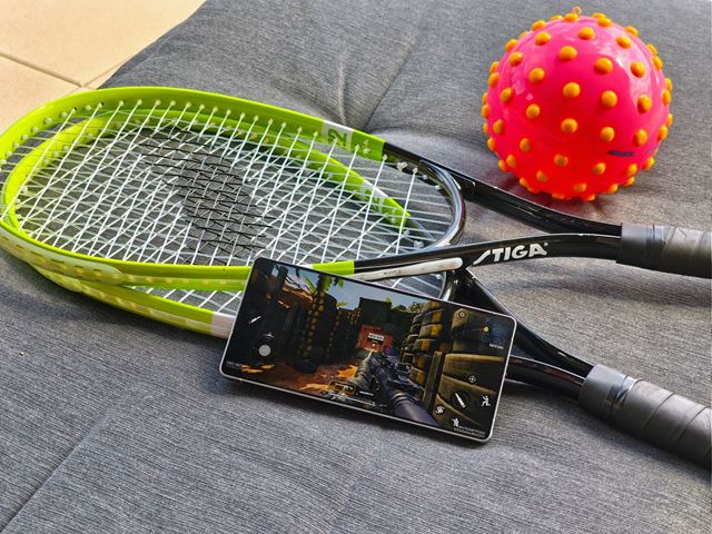 Ako si zahra svoje obben hry na Galaxy S25 Ultra poas dovolenky? 