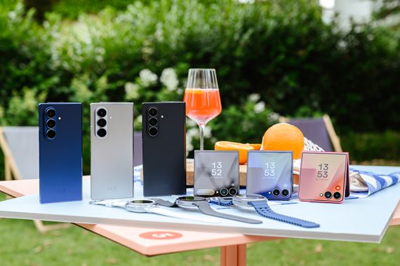 Samsung spustil predaj mobilov Galaxy Z Fold7, Flip7 a novch hodiniek Watch8