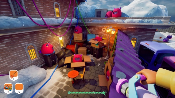 V Plushes sa postavte proti plyovej hrozbe a budete hada svoju sestru