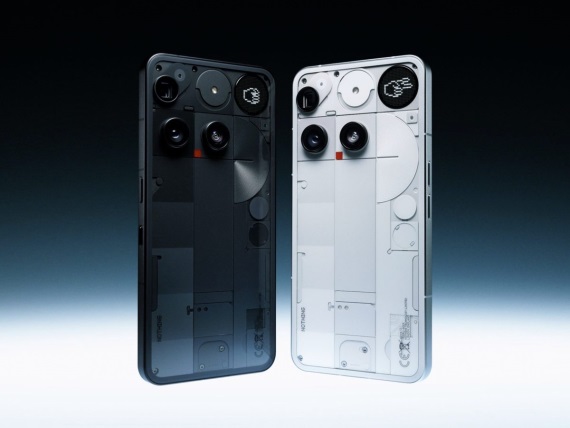Nothing Phone (3) porovnva kamery s almi vlajkovmi loami