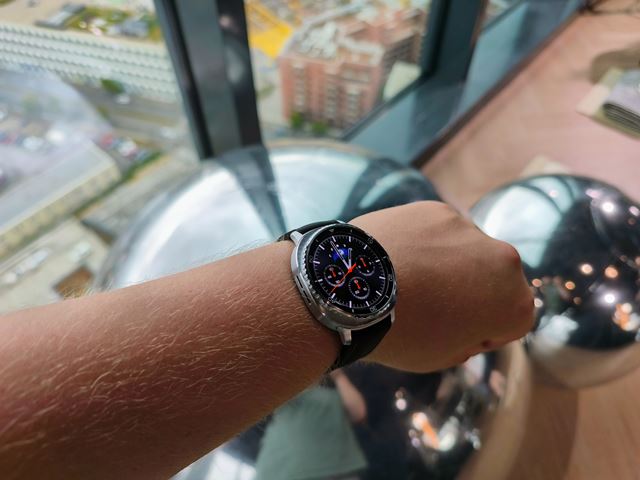 Samsung predstavil nov� skladacie mobily Galaxy Z Fold7, Z Flip7, Z Flip7 SE, a hodinky Galaxy Watch8 