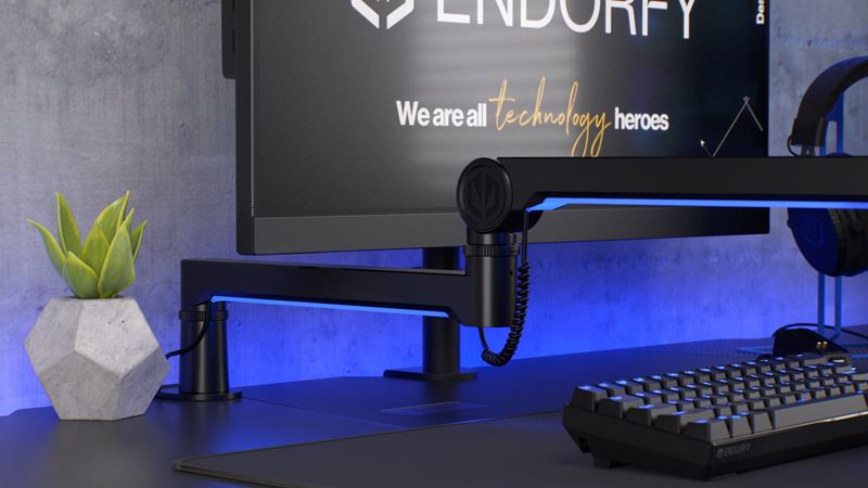 RGB aj pre mikrofn: Endorfy Broadcast Low Profile RGB Boom Arm v praxi