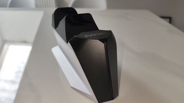 Oplat� sa siahnu� po EVOLVEO DockCharge? 