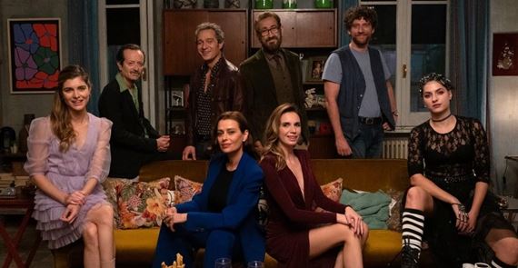 Režisér hitu Úplní cudzinci Paolo Genovese prichádza s novou komédiou Bláznivo / Madly