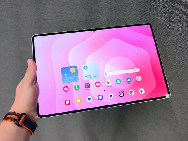 Samsung predstavil Galaxy S25 FE mobil, Buds3 FE a nov� Tab S11 tablety 