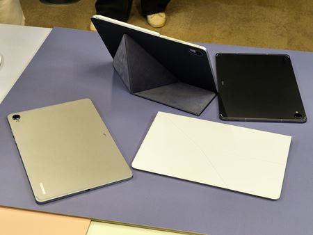 Samsung predstavil Galaxy S25 FE mobil, Buds3 FE a nov Tab S11 tablety  