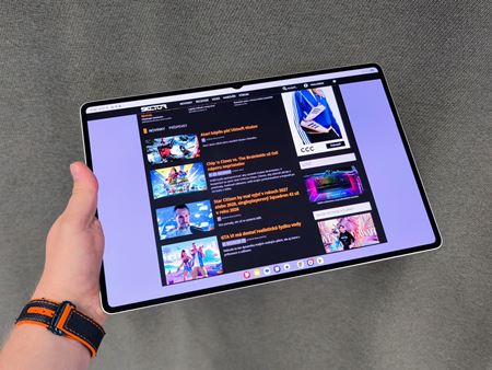 Samsung predstavil Galaxy S25 FE mobil, Buds3 FE a nov Tab S11 tablety  