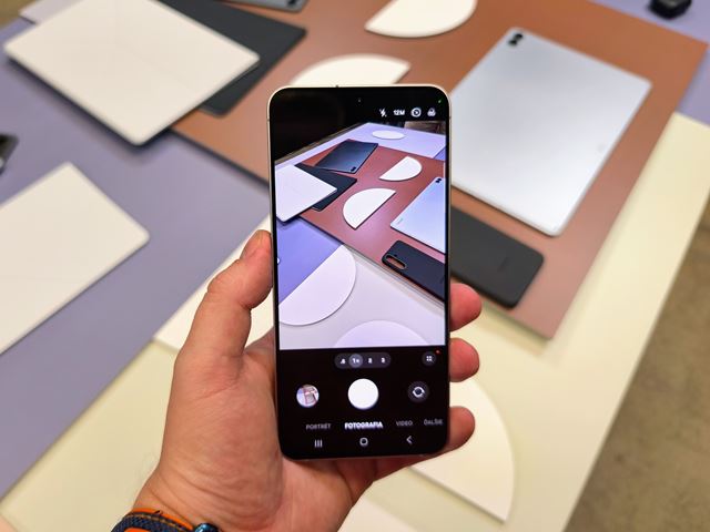 Samsung predstavil Galaxy S25 FE mobil, Buds3 FE a nov� Tab S11 tablety 