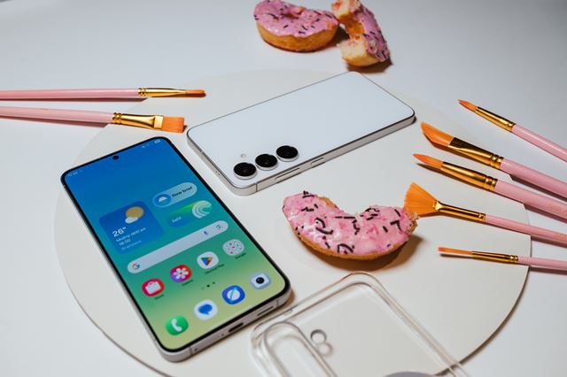 Samsung predstavil Galaxy S25 FE mobil, Buds3 FE a nov Tab S11 tablety 