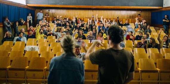 Spoznajte krajinu kopaníc s prehliadkou Kinobus