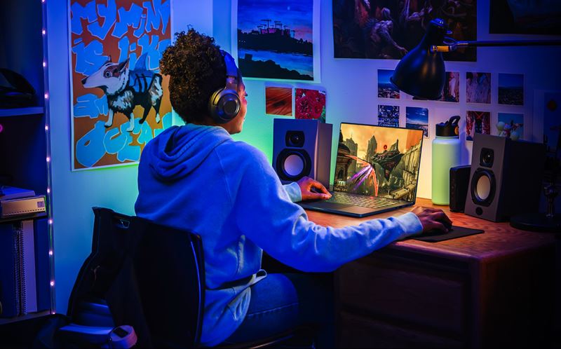Notebooky s GeForce RTX 50 grafikami pre tudentov a hrov - idelny spolonk na kolsk rok